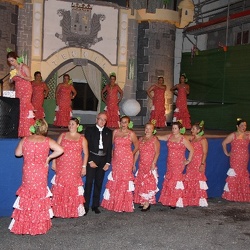 Actuación de Sevillanas del grupo Albaicín
