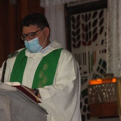 Septiembre - Bienvenida al nuevo párroco Gerardo Valbuena Aboid